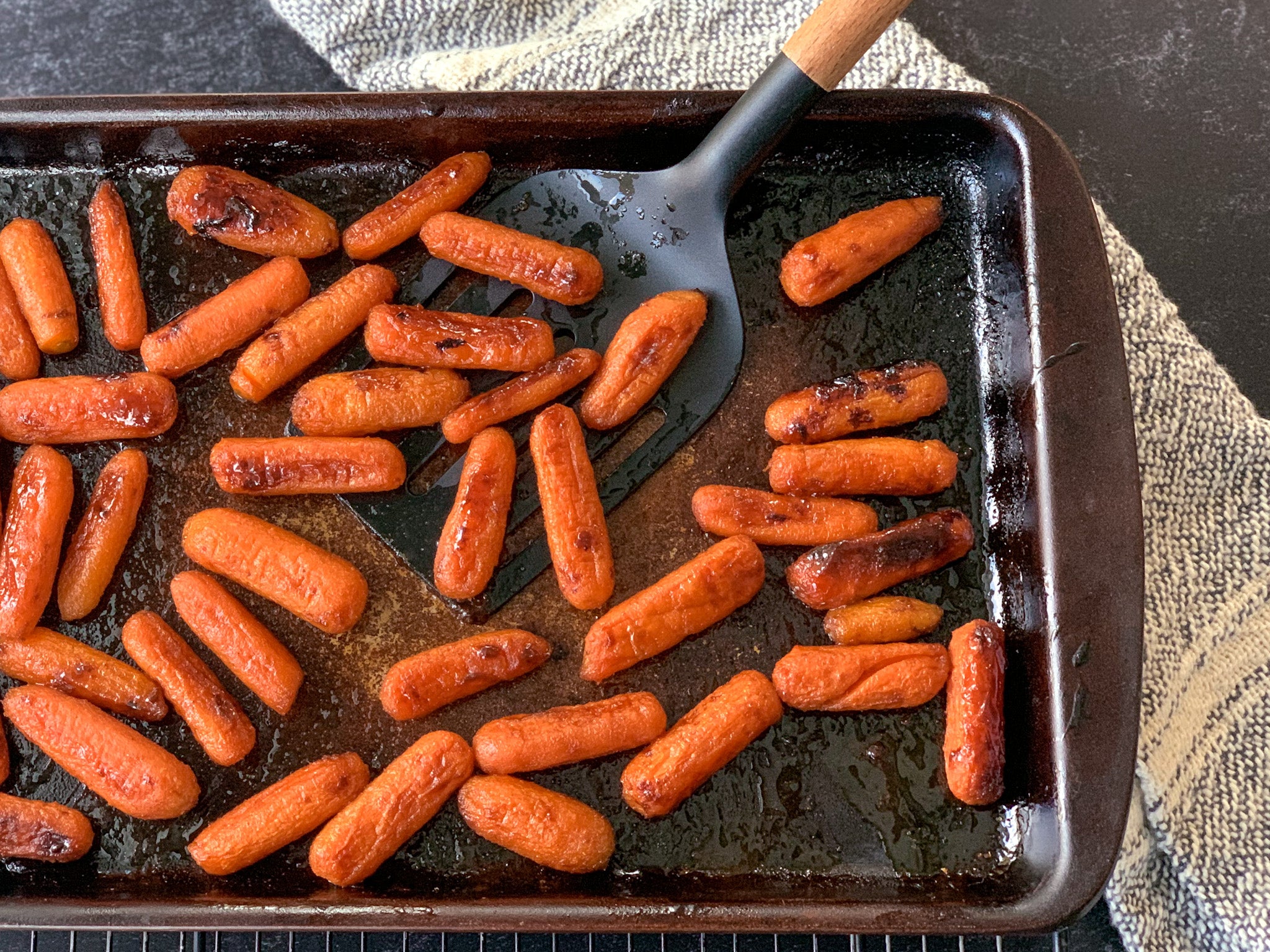 Chipotle Glazed Carrots – Caramel Kitchen